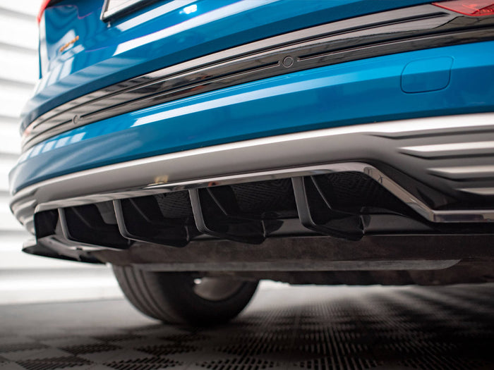 Audi e-Tron Central Rear Splitter (Vertical Bars) - Maxton Design