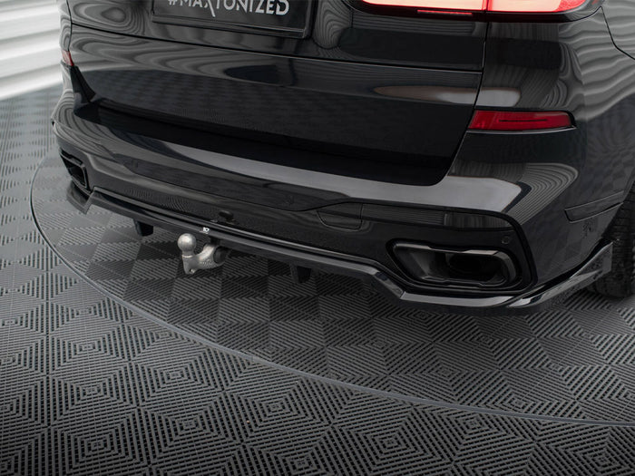 BMW X7 M-Pack G07 Facelift Central Rear Splitter (Vertical Bars) - Maxton Design