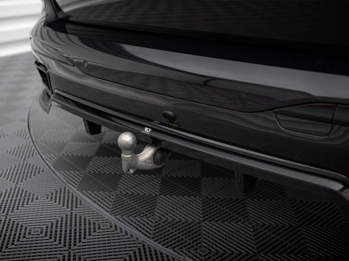 BMW X7 M-Pack G07 Facelift Central Rear Splitter (Vertical Bars) - Maxton Design