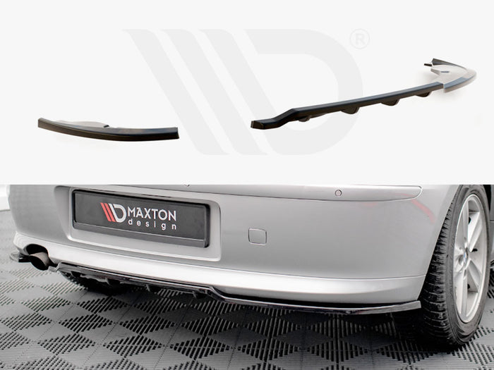 BMW 1 E81 Facelift Central Rear Splitter (Vertical Bars) - Maxton Design