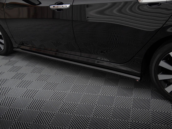 Honda Civic Mk10 Side Skirts Diffusers - Maxton Design