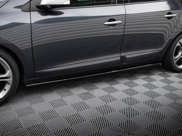 Renault Megane GT Mk3 Facelift Side Skirts Diffusers - Maxton Design