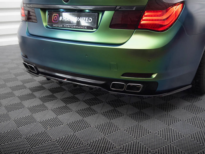 BMW 7 F01 Central Rear Splitter (Vertical Bars) - Maxton Design