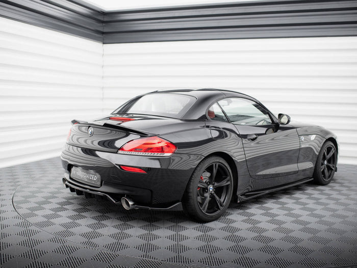 BMW Z4 M-Pack E89 Facelift Central Rear Splitter (Vertical Bars) - Maxton Design