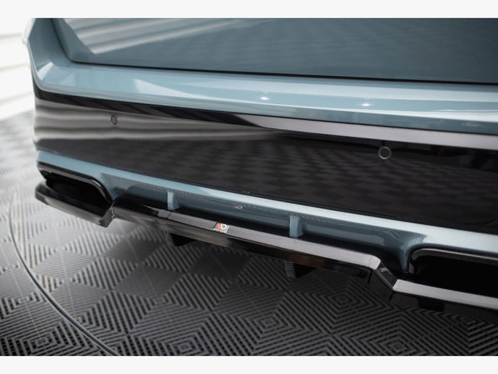 BMW X1 M-Pack U11 Central Rear Splitter (Vertical Bars) - Maxton Design