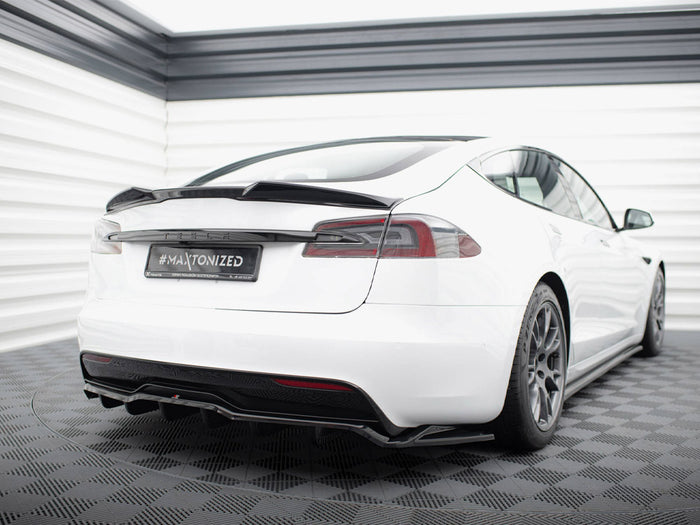Tesla Model S Plaid Mk1 Facelift Central Rear Splitter (Vertical Bars) V.2 - Maxton Design