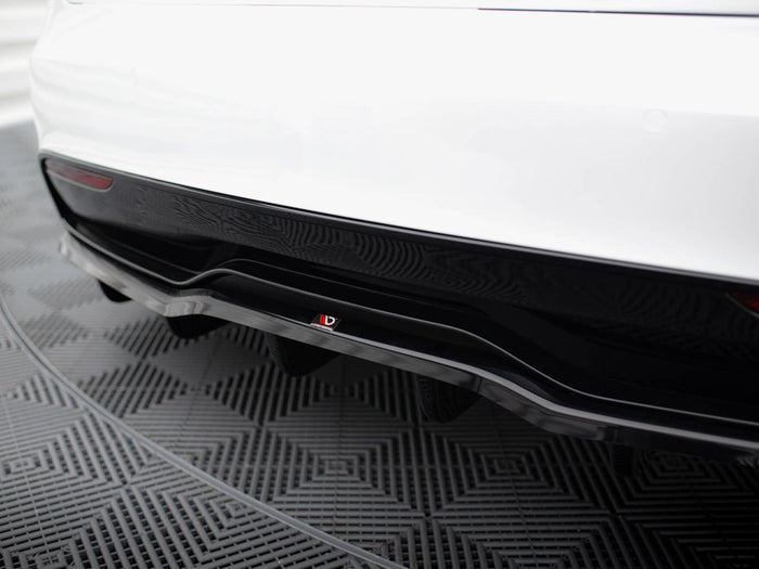 Tesla Model S Plaid Mk1 Facelift Central Rear Splitter (Vertical Bars) V.2 - Maxton Design