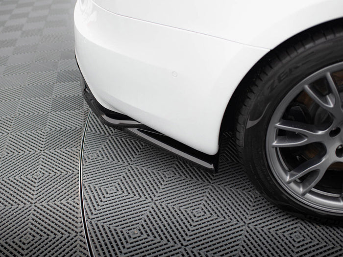 Tesla Model S Plaid Mk1 Facelift Central Rear Splitter (Vertical Bars) V.2 - Maxton Design