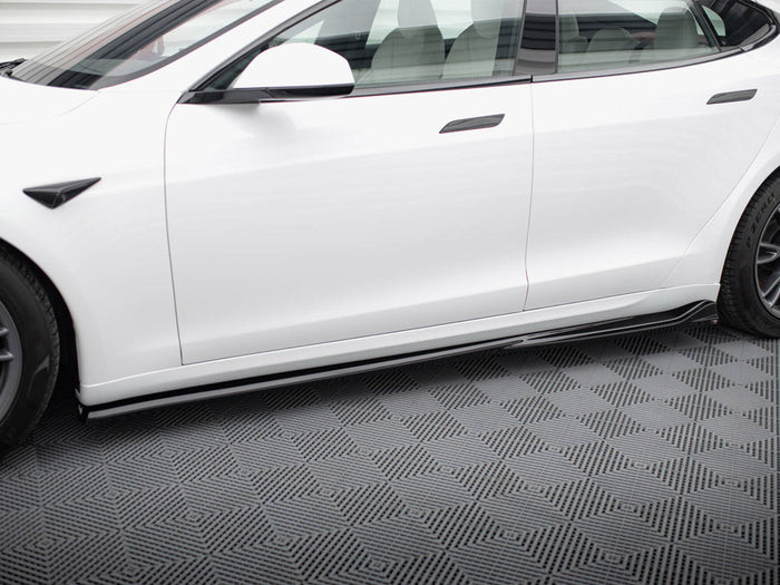 Tesla Model S Plaid Mk1 Facelift Side Skirts Diffusers V.1 - Maxton Design