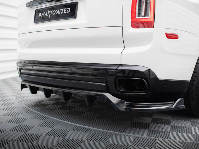 Central Rear Splitter (Vertical Bars) Rolls Royce Cullinan - Maxton Design