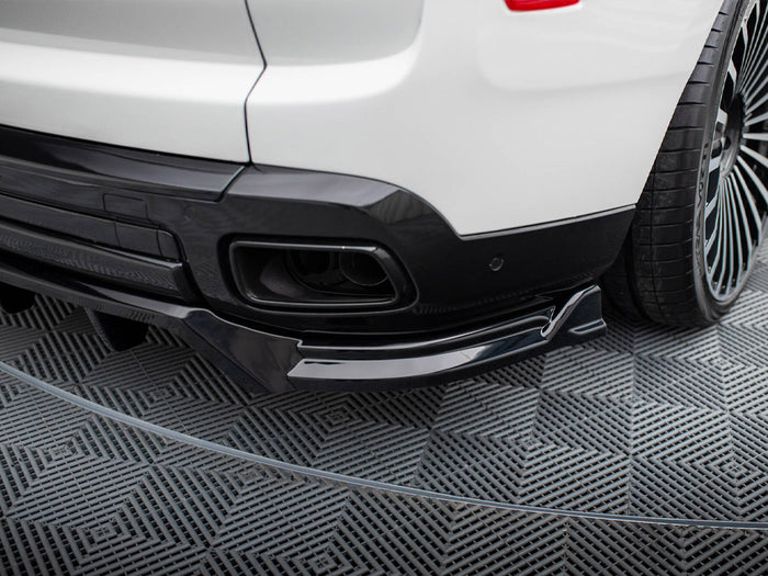 Central Rear Splitter (Vertical Bars) Rolls Royce Cullinan - Maxton Design