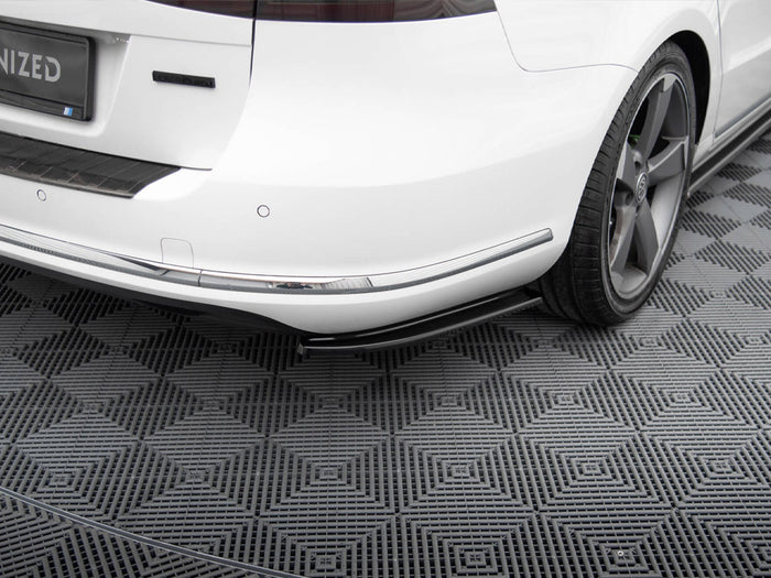 Volkswagen Passat Variant B7 Rear Side Splitters - Maxton Design