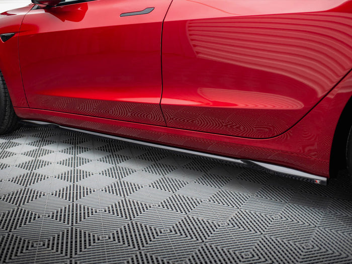 Tesla Model 3 Performance Mk1 Facelift Side Skirts Diffusers V.2 - Maxton Design