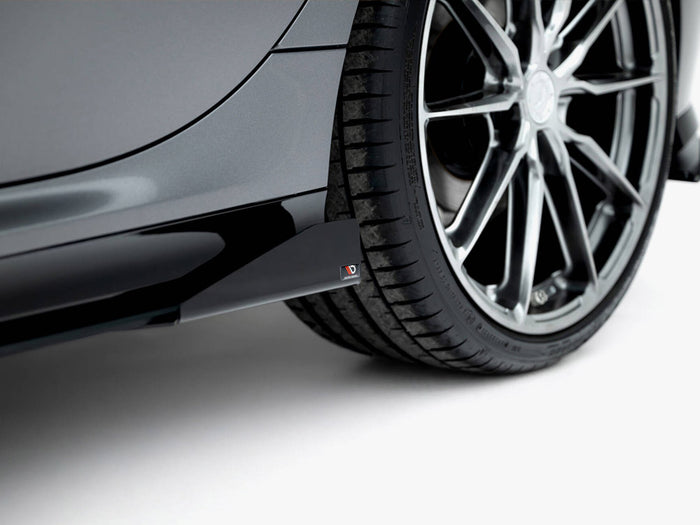 BMW 1 M-Pack / M135i F70 Side Flaps - Maxton Design