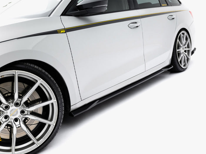Side Skirts Diffusers V.1 Skoda Octavia RS Liftback / Estate Mk4 / Mk4 Facelift - Maxton Design