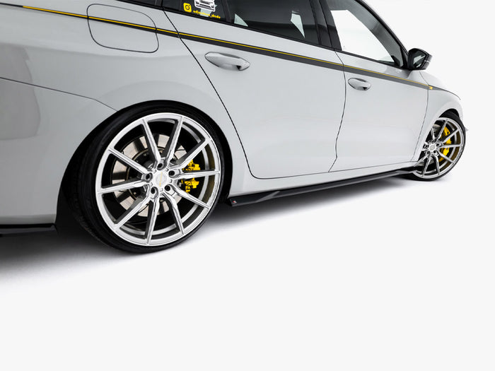 Side Skirts Diffusers V.1 Skoda Octavia RS Liftback / Estate Mk4 / Mk4 Facelift - Maxton Design