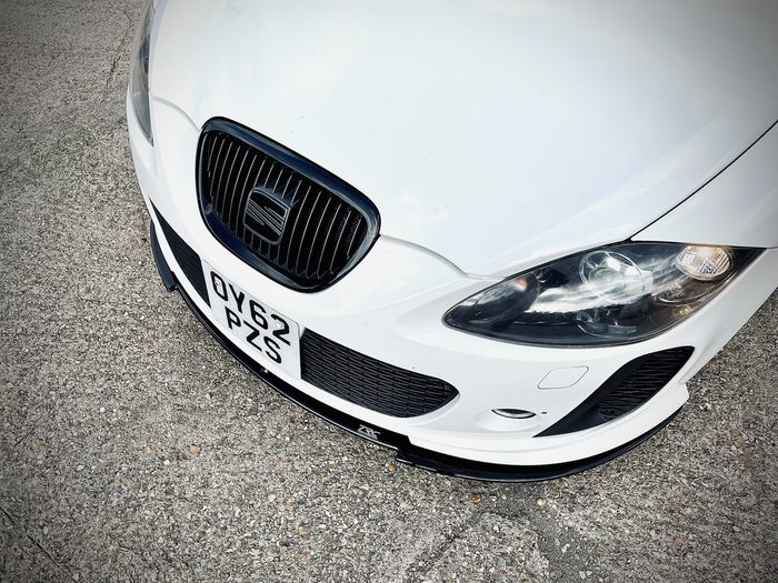 SEAT Leon MK2 BTCC / K1 Front Splitter - TRC Performance Styling