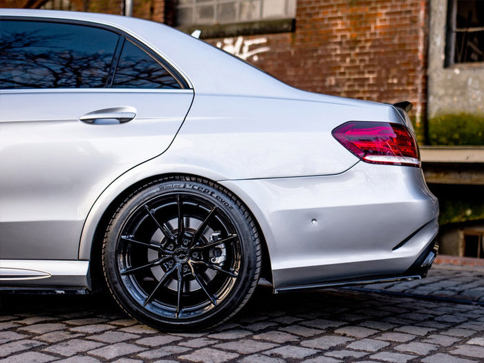 Mercedes-benz E63 AMG Sedan W212 Facelift (2012-2014) Central Rear Splitter - Maxton Design