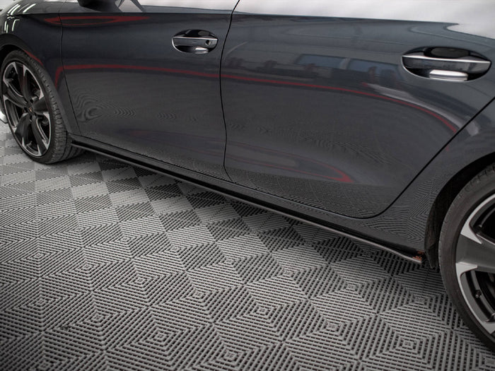 Cupra Leon (2020-) Street PRO Side Skirts Diffusers - Maxton Design
