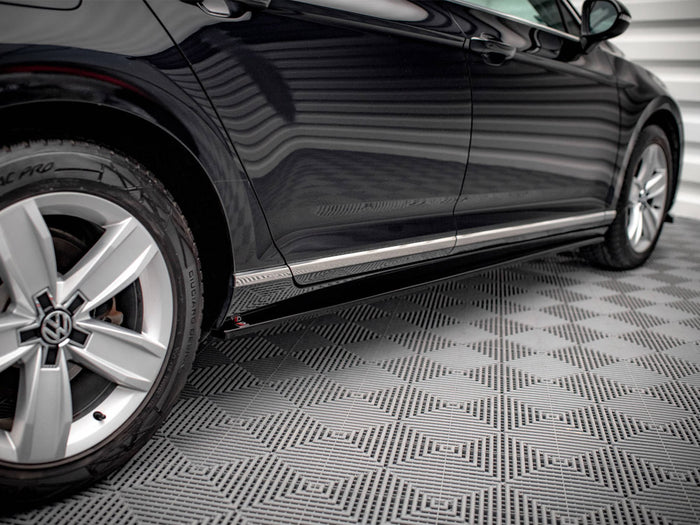 VW Passat B8 Facelift (2019-) Side Skirts Diffusers - Maxton Design