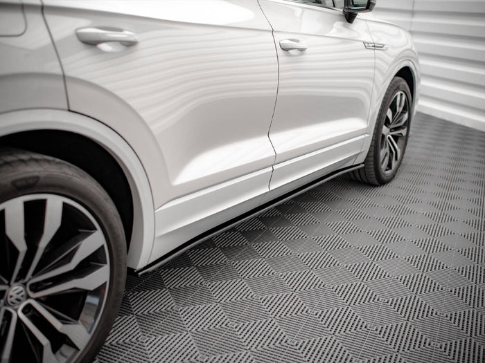 VW Touareg R-line MK3 (2018-) Side Skirts Diffusers - Maxton Design