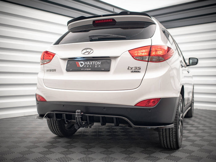 Hyundai ix35 Mk1 Central Rear Splitter - Maxton Design