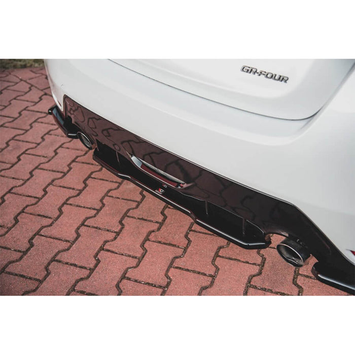 Toyota-Yaris-GR-Central-Rear-Splitter-(Gloss Black)-Maxton-Design4