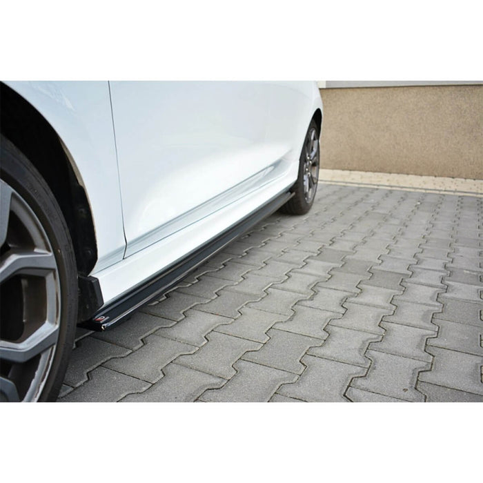 Maxton Design Side Skirt Splitters on the Ford Fiesta Mk8