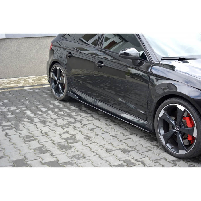 Maxton Design Racing Side Skirts V2 on the Audi RS3 8V Facelift Sportback