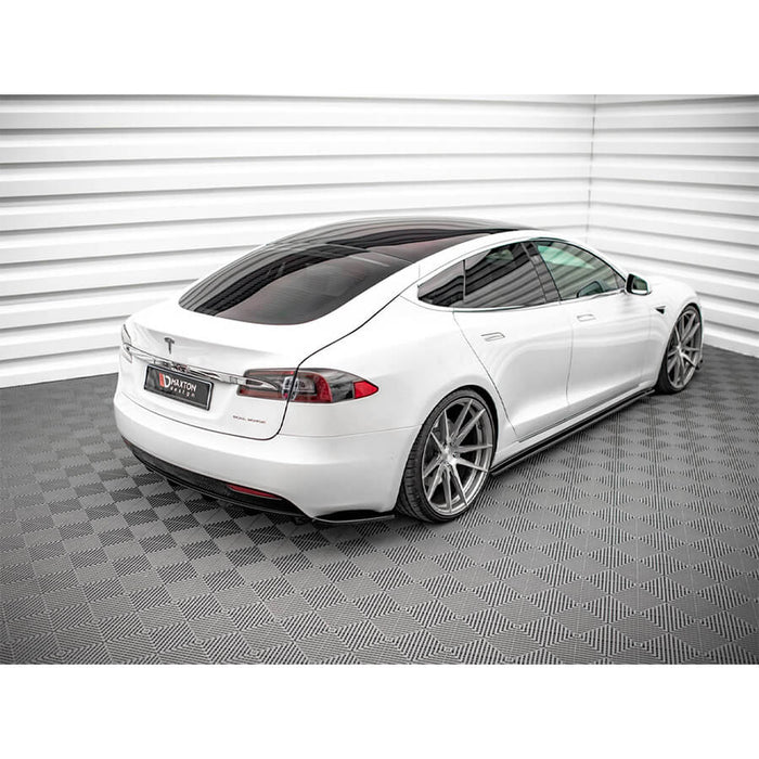 Tesla Model S Side Splitters on Tesla