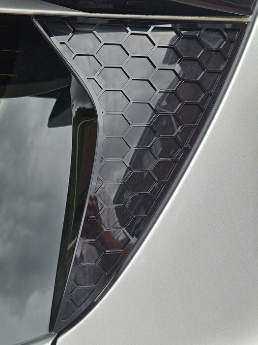 Ford Focus MK4 & MK4.5 (All Models) Rear Window Side Cover (Hex Design) - Estate Only