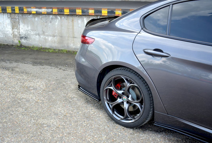 Maxton Design - REAR SIDE SPLITTERS ALFA ROMEO GIULIA VELOCE (2015-2019)