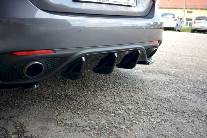 Maxton Design - REAR DIFFUSER ALFA ROMEO GIULIA VELOCE (2015-2019)