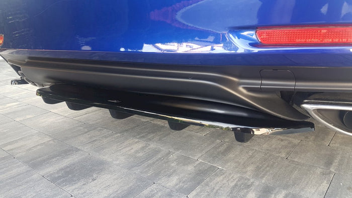 Maxton Design - CENTRAL REAR SPLITTER (WITH VERTICAL BARS) LEXUS RC (2014-UP)