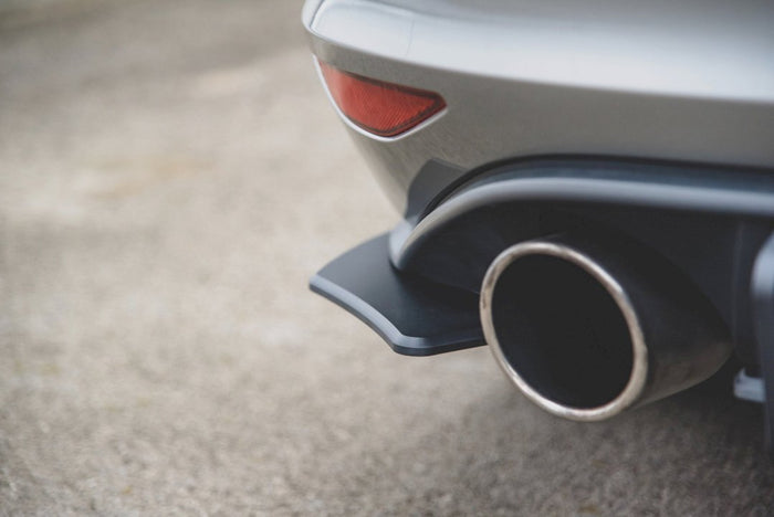 Maxton Design - STREET PRO REAR SIDE SPLITTERS V.2 VW GOLF MK7 GTI
