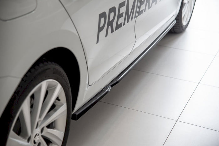 Maxton Design - SIDE SKIRTS SPLITTERS V2 SKODA OCTAVIA MK4 (2019-2024)