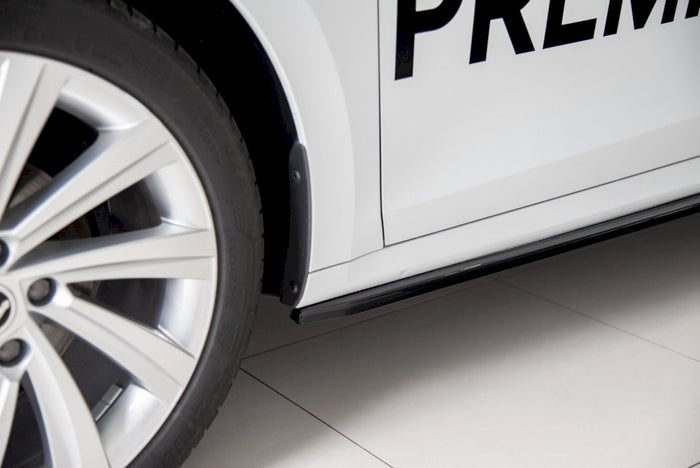 Maxton Design - SIDE SKIRTS SPLITTERS V2 SKODA OCTAVIA MK4 (2019-2024)