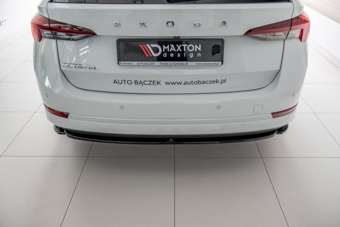 Maxton Design - CENTRAL REAR SPLITTER SKODA OCTAVIA MK4 (2019-2024)
