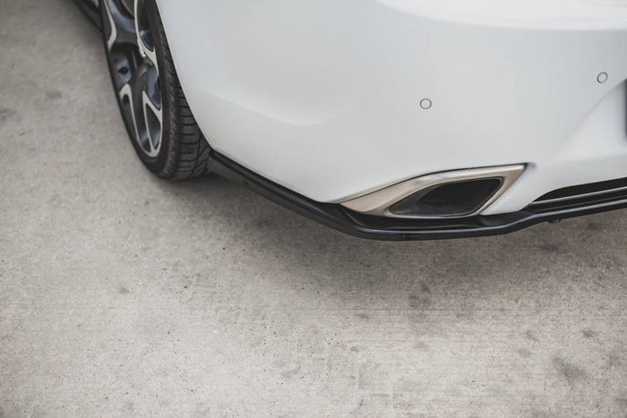 Maxton Design - CENTRAL REAR SPLITTER (W/ VERTICAL BARS) OPEL/VAUXHALL INSIGNIA MK1 VXR/OPC FACELIFT (2013-2017)