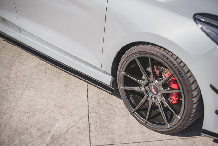 Maxton Design - STREET PRO DURABILITY SIDE SKIRTS DIFFUSERS FORD FIESTA MK8/8.5 ST / ST-LINE (2017-2024)