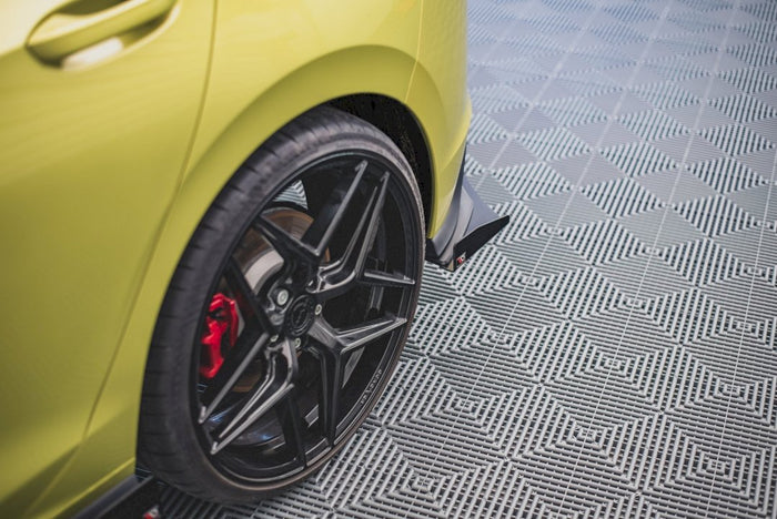 Maxton Design - STREET PRO REAR SIDE SPLITTERS (+FLAPS) VW GOLF 8 GTI CLUBSPORT (2020-)