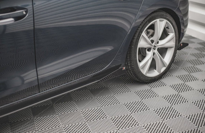 Maxton Design - SIDE FLAPS SEAT LEON FR MK4 (2020-)