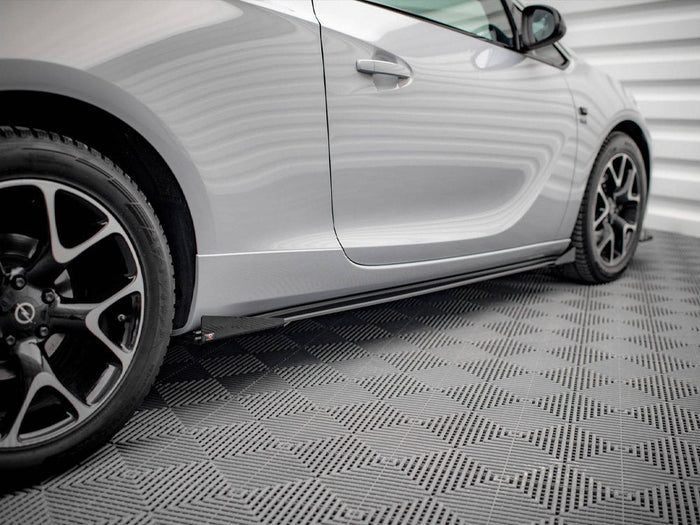 Maxton Design - STREET PRO SIDE SKIRTS DIFFUSERS (+FLAPS) OPEL ASTRA GTC OPC-LINE J (2011-2018)
