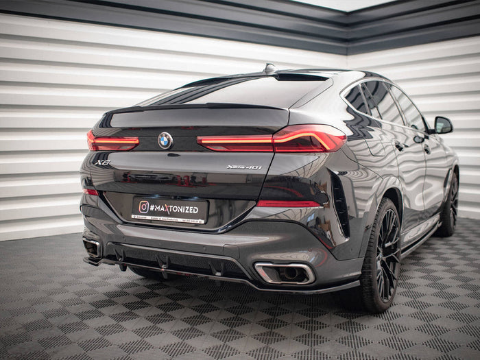 Maxton Design - CENTRAL REAR SPLITTER (VERTICAL BARS) V.2 BMW X6 M-PACK G06