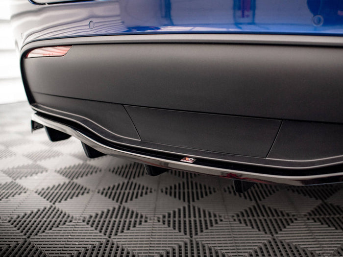 Maxton Design - CENTRAL REAR SPLITTER (VERTICAL BARS) TESLA MODEL Y