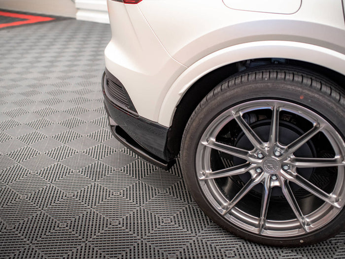Audi Q4 e-Tron Sportback Mk1 Central Rear Splitter (Vertical Bars) - Maxton Design