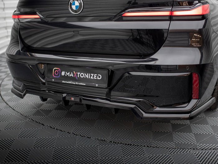 BMW 7 M-Pack G70 Central Rear Splitter (Vertical Bars) - Maxton Design