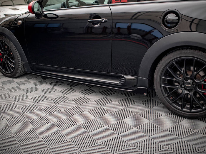 Side Skirts Diffusers V.2 Mini Cooper John Cooper Works R56 - Maxton Design