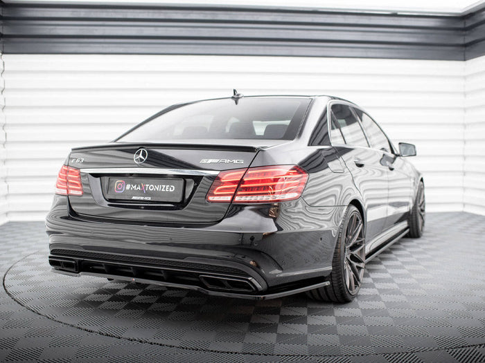 Maxton Design - CENTRAL REAR SPLITTER (VERTICAL BARS) MERCEDES-BENZ E63 AMG SEDAN W212 FACELIFT (2012-2014)
