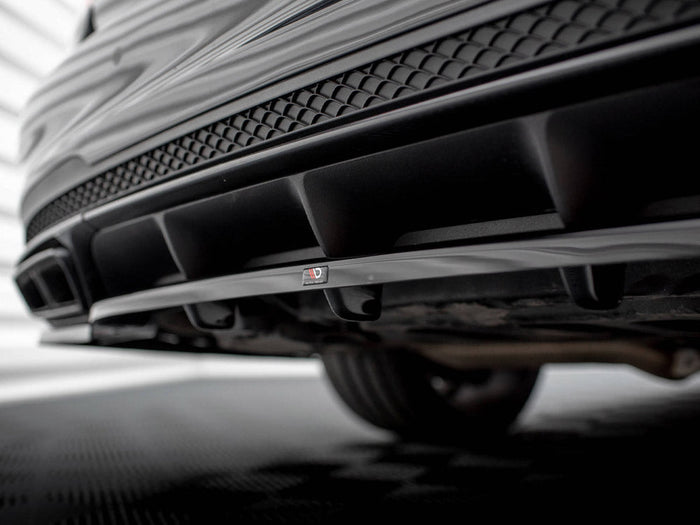Maxton Design - CENTRAL REAR SPLITTER (VERTICAL BARS) MERCEDES-BENZ E63 AMG SEDAN W212 FACELIFT (2012-2014)